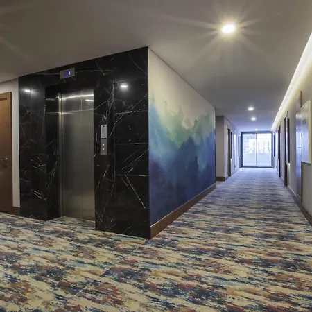 Ibis Styles Bornova Отель