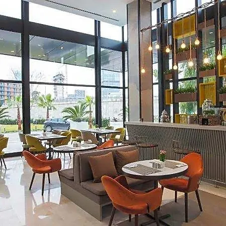 Hotel Ibis Styles Bornova 4*