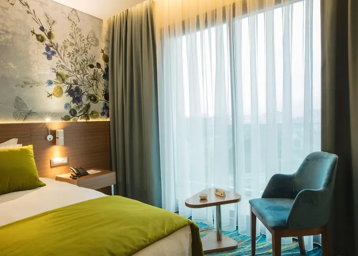 Отель Ibis Styles Bornova