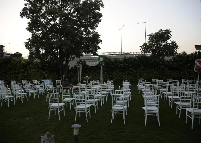 Ibis Styles Bornova 4* Smirne